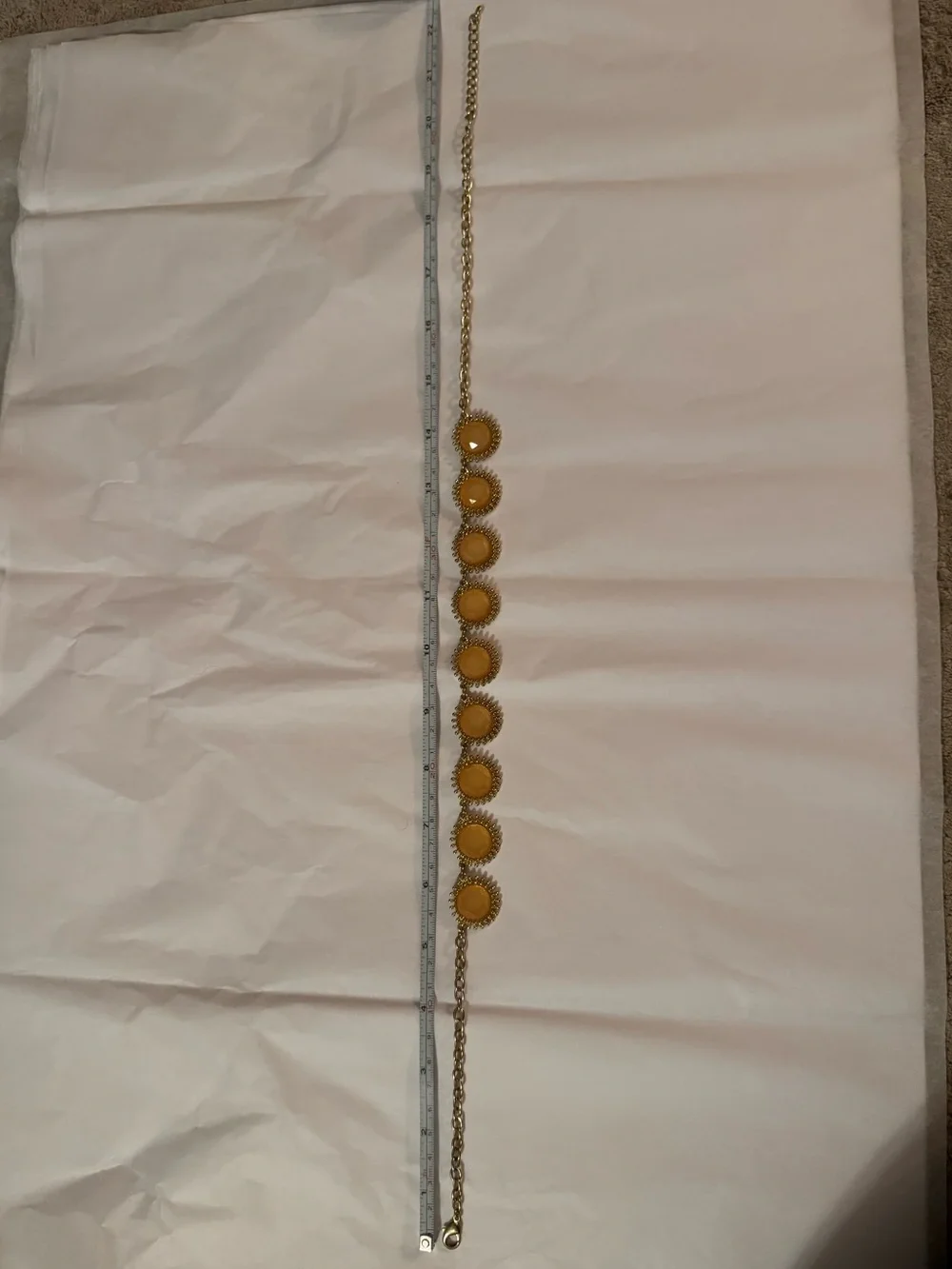 N/A elegant gold